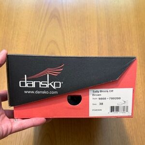 Dansko Sally Brush Off Brown Footwear Size 7.5/38